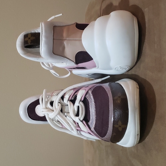 Authentic Archlight Louis Vuitton sneakers burgandy and pink (with dust bags) - Picture 3 of 11